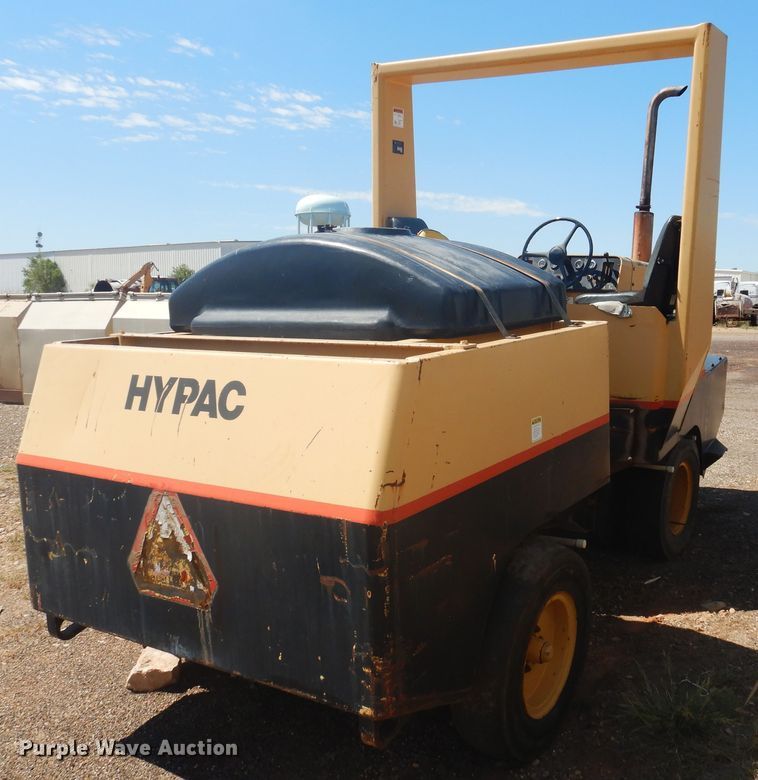 image for item HO9849 1996 Hypac C530A  pneumatic roller