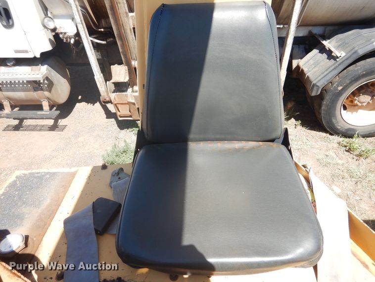 image for item HO9849 1996 Hypac C530A  pneumatic roller