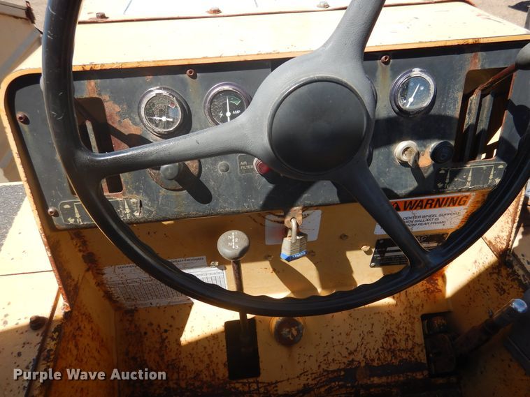 image for item HO9849 1996 Hypac C530A  pneumatic roller