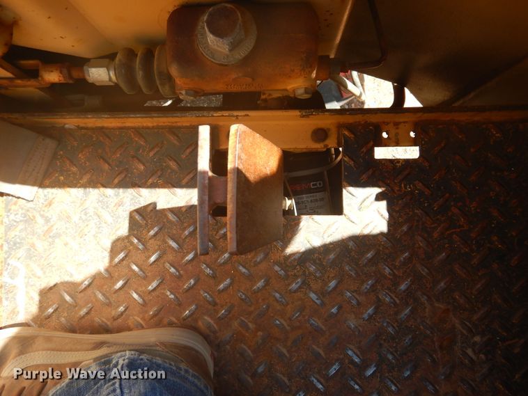 image for item HO9849 1996 Hypac C530A  pneumatic roller