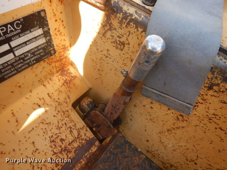 image for item HO9849 1996 Hypac C530A  pneumatic roller