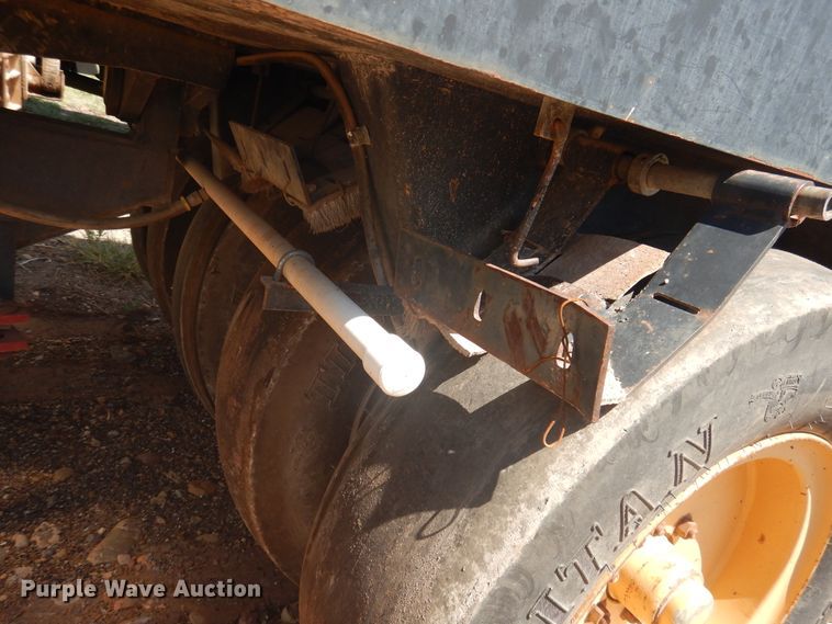 image for item HO9849 1996 Hypac C530A  pneumatic roller