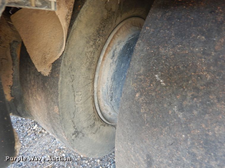 image for item HO9849 1996 Hypac C530A  pneumatic roller