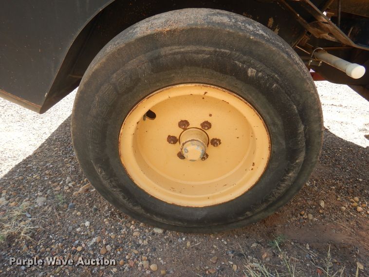 image for item HO9849 1996 Hypac C530A  pneumatic roller