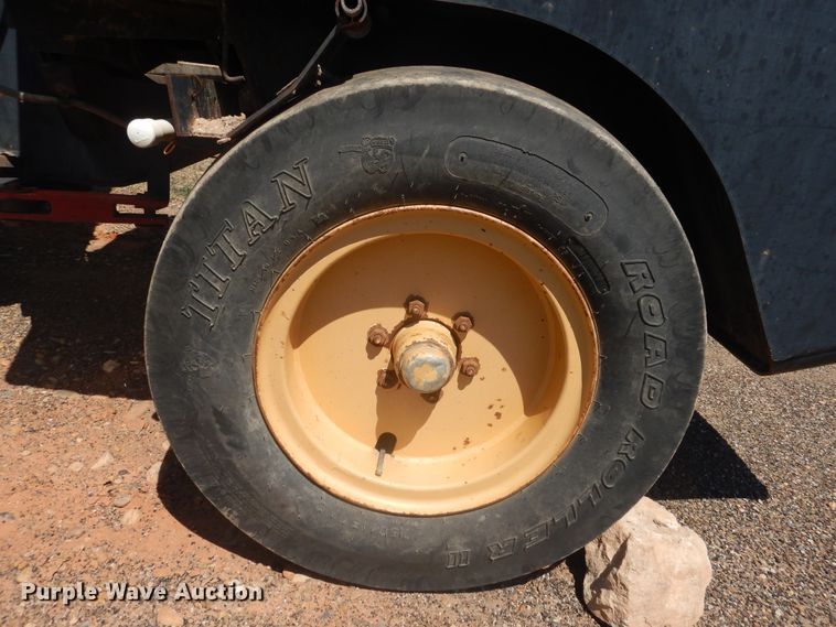 image for item HO9849 1996 Hypac C530A  pneumatic roller