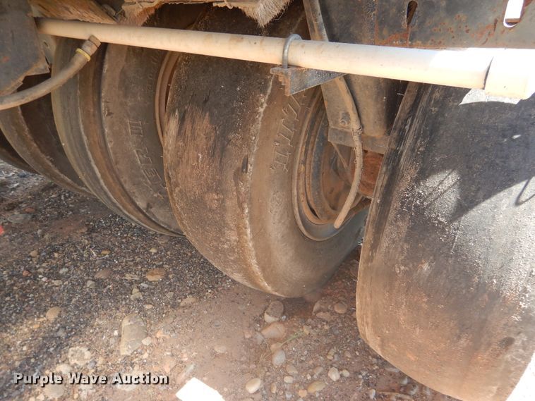 image for item HO9849 1996 Hypac C530A  pneumatic roller