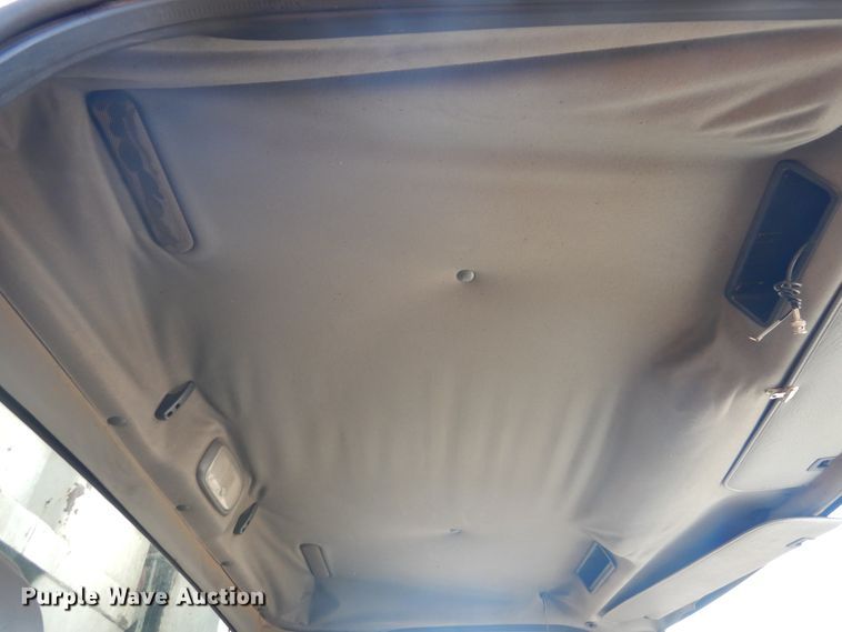 image for item HO9850 2005 Freightliner Business Class M2  refuse truck