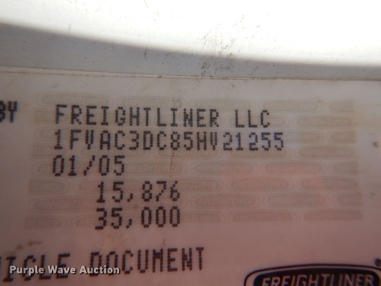 image for item HO9850 2005 Freightliner Business Class M2  refuse truck
