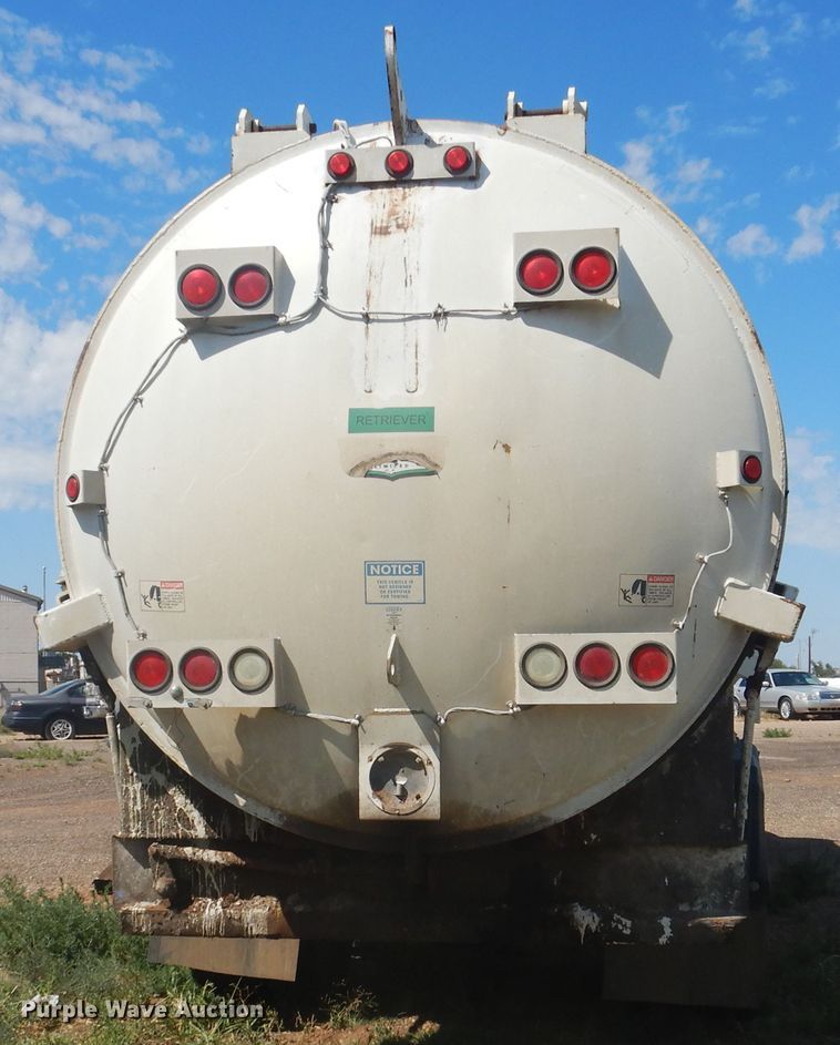 image for item HO9851 2008 Freightliner Business Class M2  refuse truck