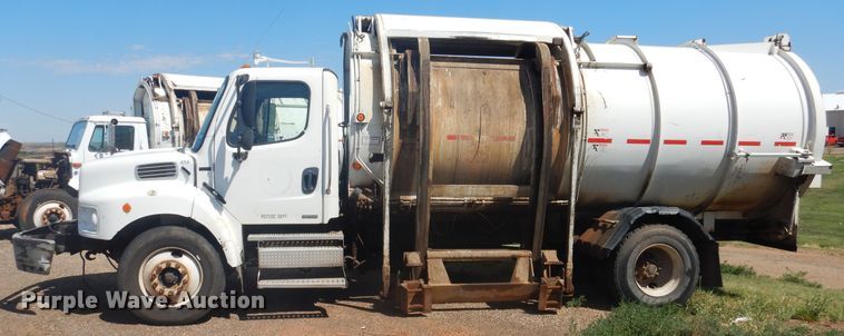 image for item HO9851 2008 Freightliner Business Class M2  refuse truck