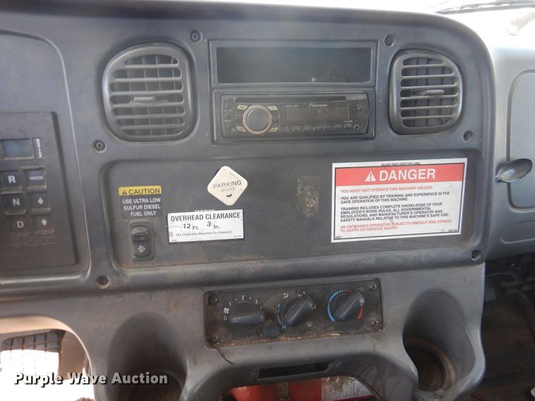 image for item HO9851 2008 Freightliner Business Class M2  refuse truck