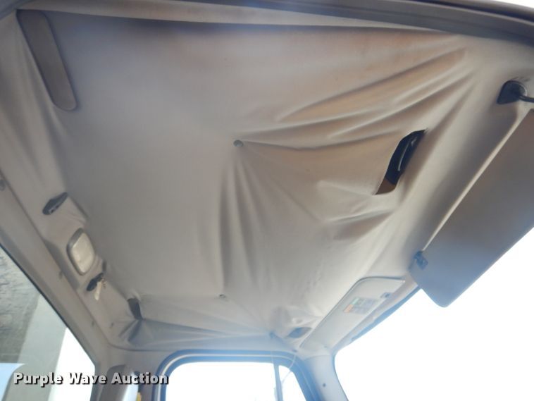 image for item HO9851 2008 Freightliner Business Class M2  refuse truck