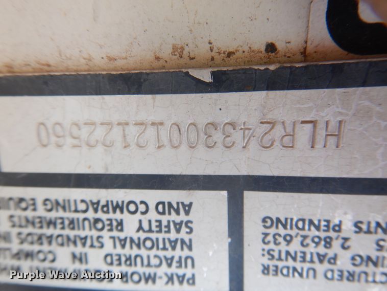 image for item HO9852 2000 International 4900  refuse truck