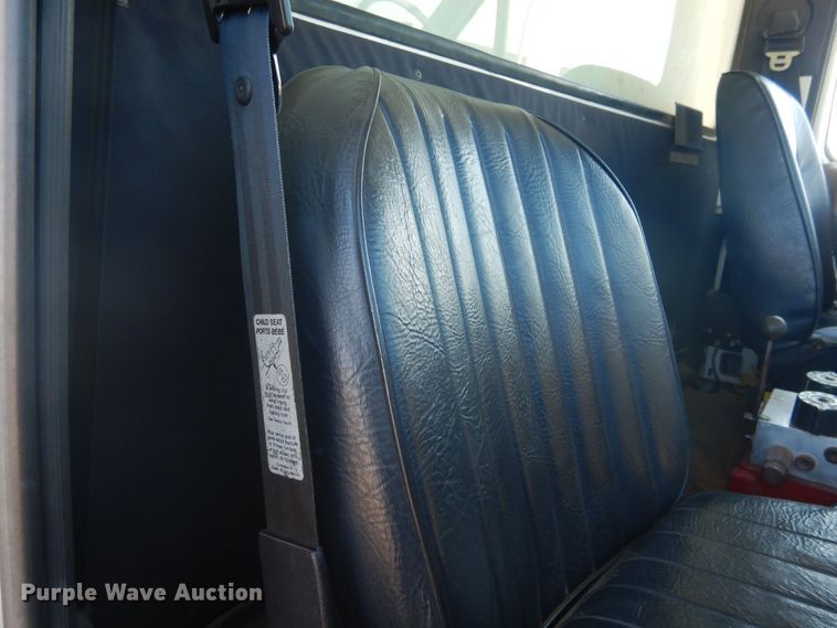 image for item HO9853 1994 Ford F800  dump truck