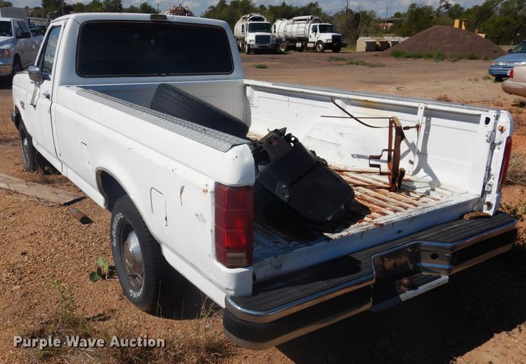image for item HO9861 1988 Ford F150  pickup truck