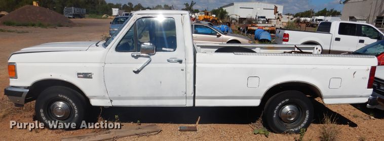 image for item HO9861 1988 Ford F150  pickup truck