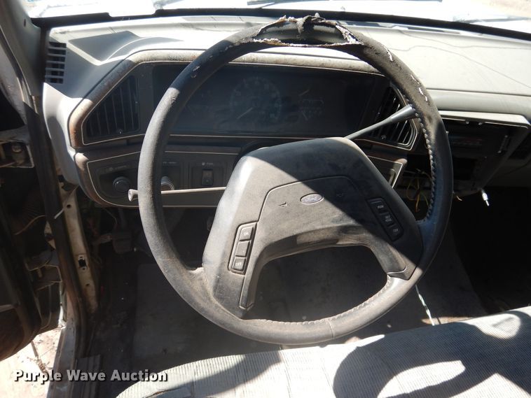 image for item HO9861 1988 Ford F150  pickup truck