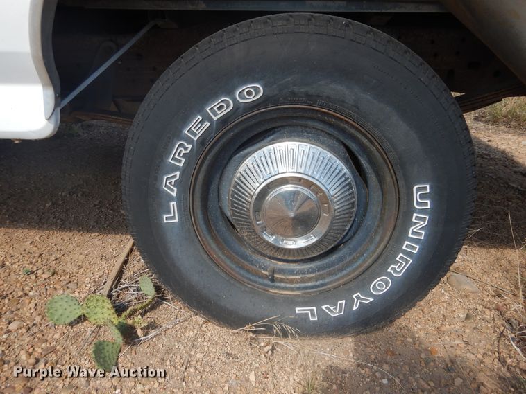 image for item HO9861 1988 Ford F150  pickup truck