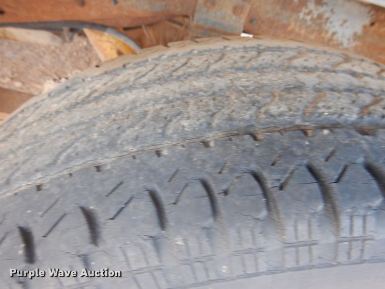 image for item HO9861 1988 Ford F150  pickup truck