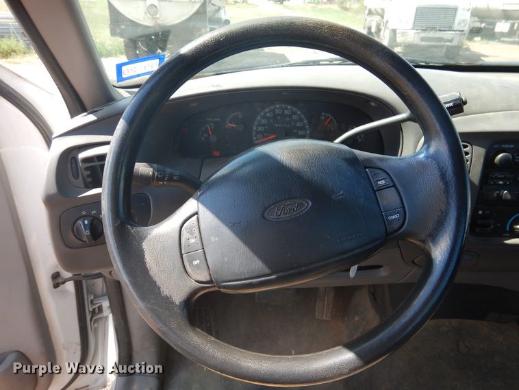 image for item HO9865 1998 Ford F150  pickup truck