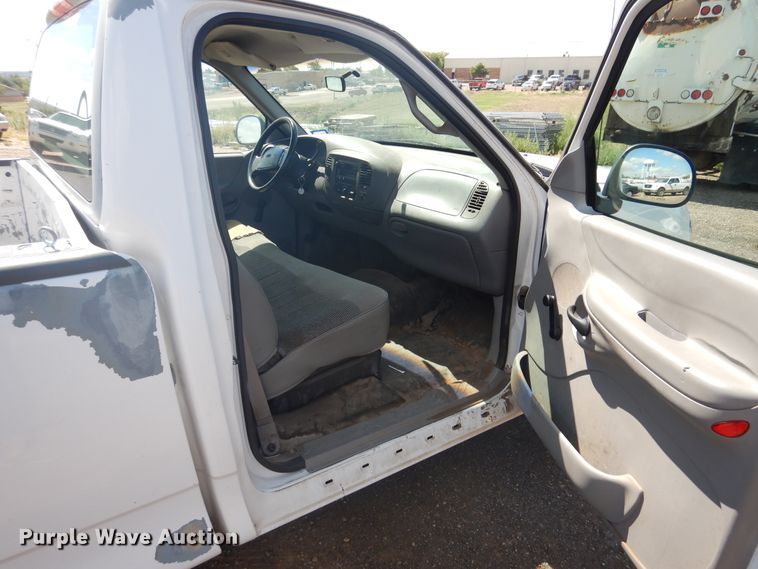 image for item HO9865 1998 Ford F150  pickup truck