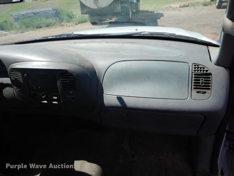 image for item HO9865 1998 Ford F150  pickup truck