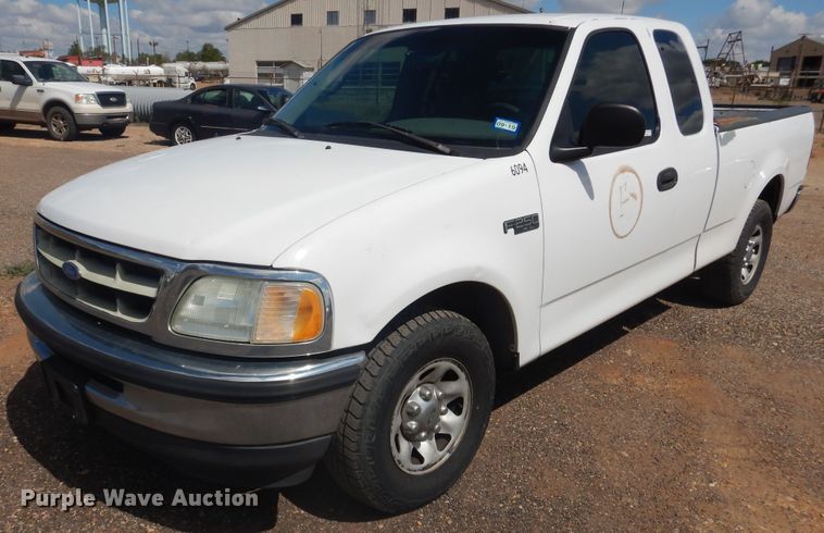 image for item HO9866 1997 Ford F250  SuperCab pickup truck