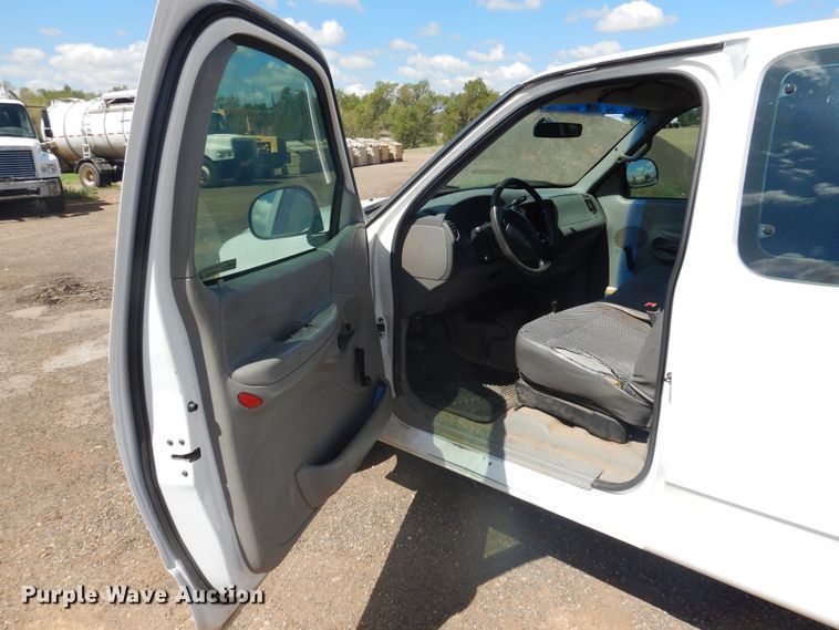 image for item HO9866 1997 Ford F250  SuperCab pickup truck