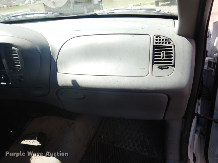 image for item HO9866 1997 Ford F250  SuperCab pickup truck