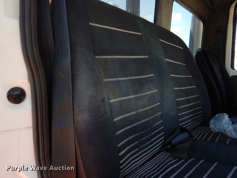 image for item HO9869 1988 Ford Cargo 7000  command center rescue truck