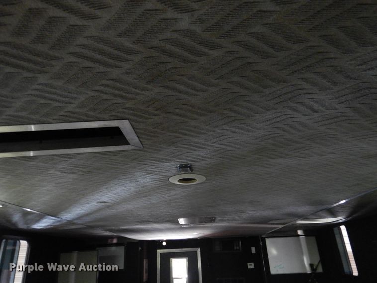 image for item HO9869 1988 Ford Cargo 7000  command center rescue truck