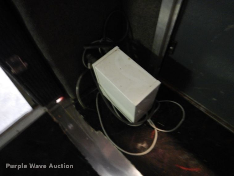 image for item HO9869 1988 Ford Cargo 7000  command center rescue truck