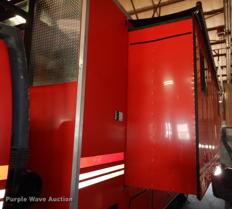 image for item HO9869 1988 Ford Cargo 7000  command center rescue truck