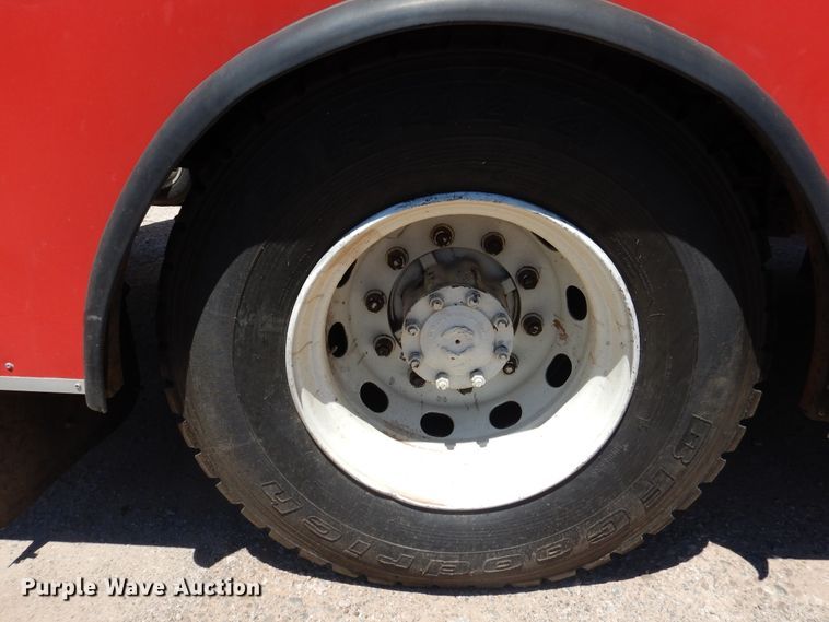 image for item HO9869 1988 Ford Cargo 7000  command center rescue truck