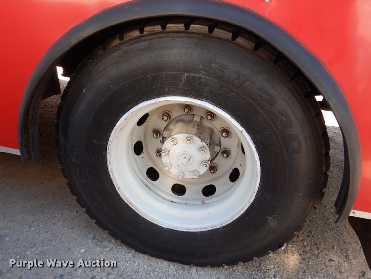 image for item HO9869 1988 Ford Cargo 7000  command center rescue truck