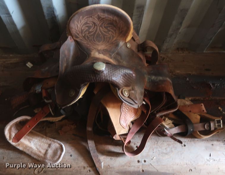 image for item HT9509 (3) equestrian horse saddles