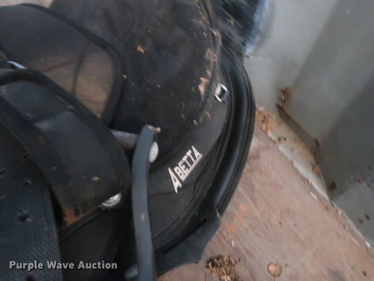 image for item HT9509 (3) equestrian horse saddles