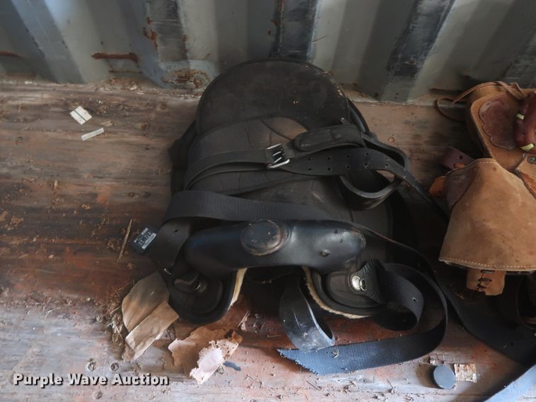 image for item HT9509 (3) equestrian horse saddles
