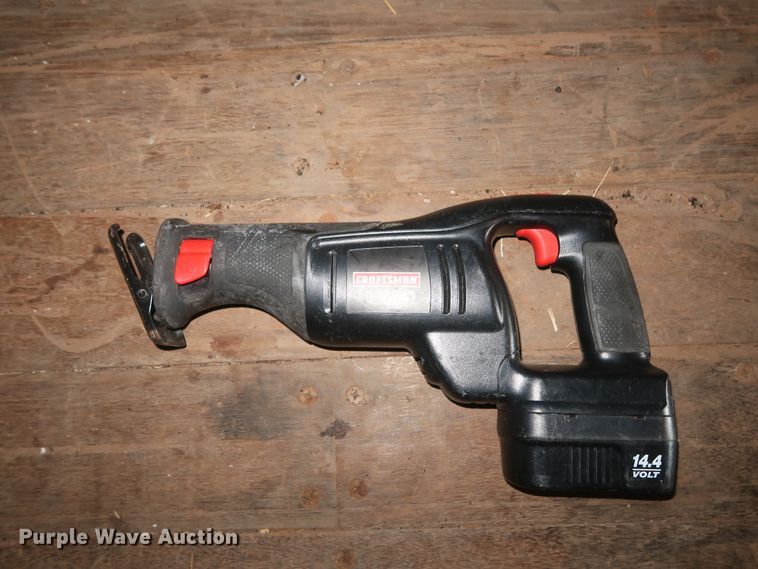 image for item HT9516 (20) electric saws and sanders