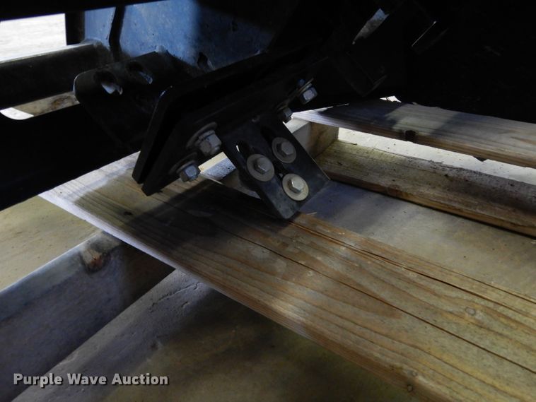 image for item HV9459 Thunderstruck grill guard