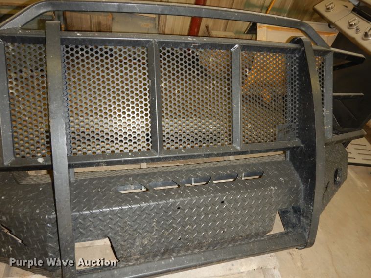 image for item HV9464 Thunderstruck grill guard