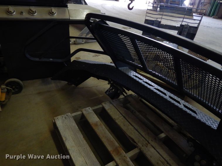 image for item HV9464 Thunderstruck grill guard