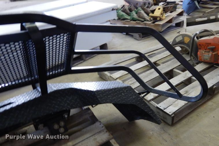 image for item HV9464 Thunderstruck grill guard