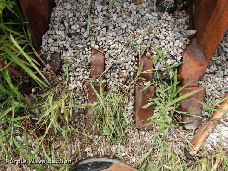 image for item HY9510 (3) John Deere backhoe buckets