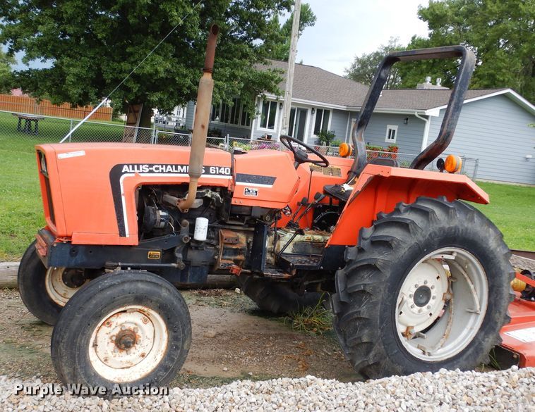 image for item HY9518 1982 Allis Chalmers 6140  tractor