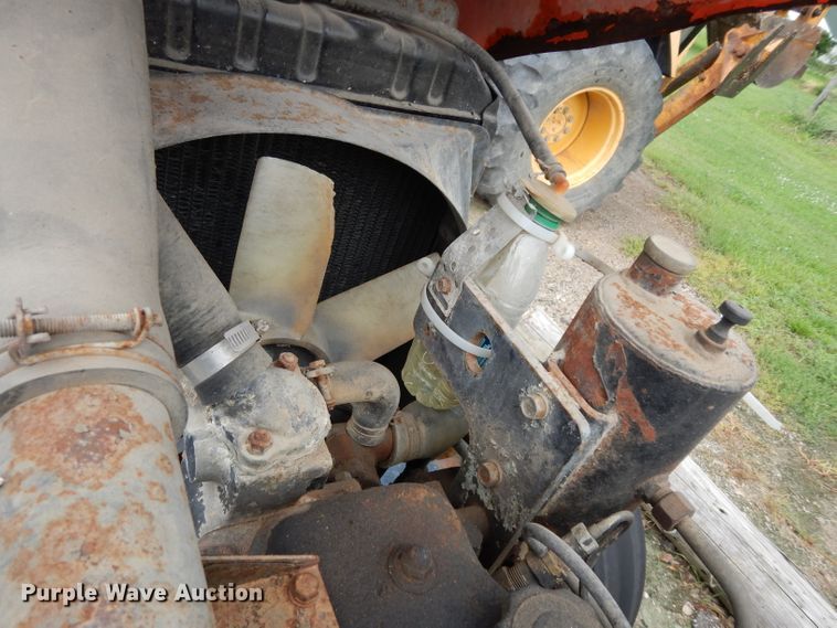 image for item HY9518 1982 Allis Chalmers 6140  tractor