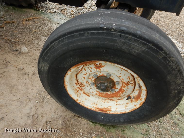 image for item HY9518 1982 Allis Chalmers 6140  tractor