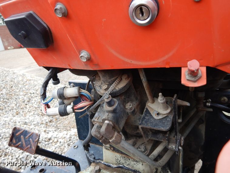 image for item HY9518 1982 Allis Chalmers 6140  tractor