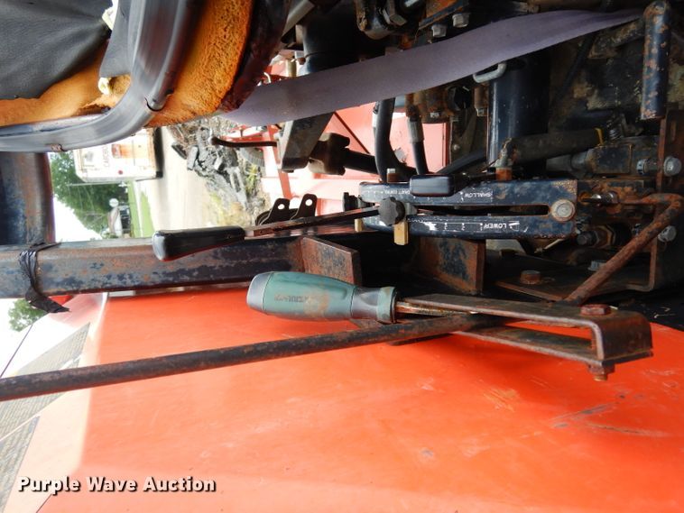 image for item HY9518 1982 Allis Chalmers 6140  tractor