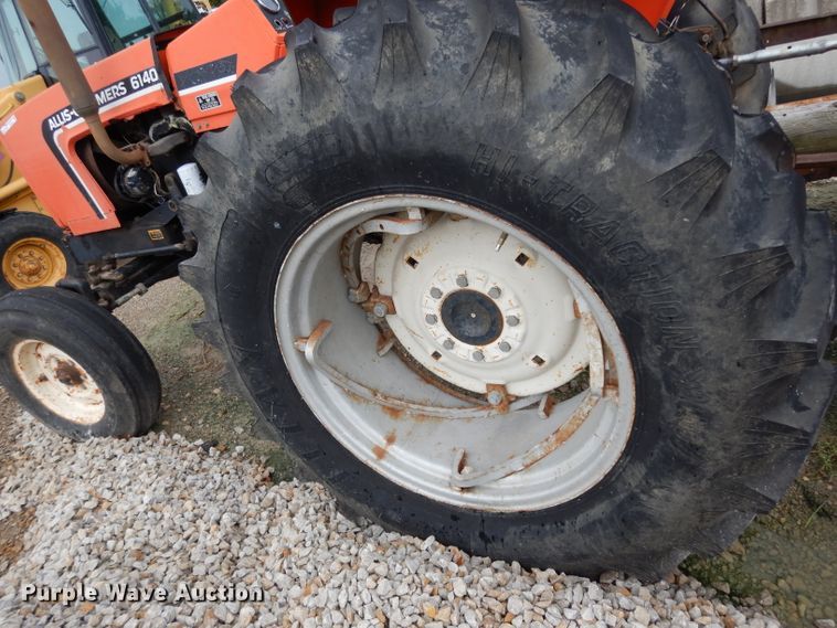 image for item HY9518 1982 Allis Chalmers 6140  tractor